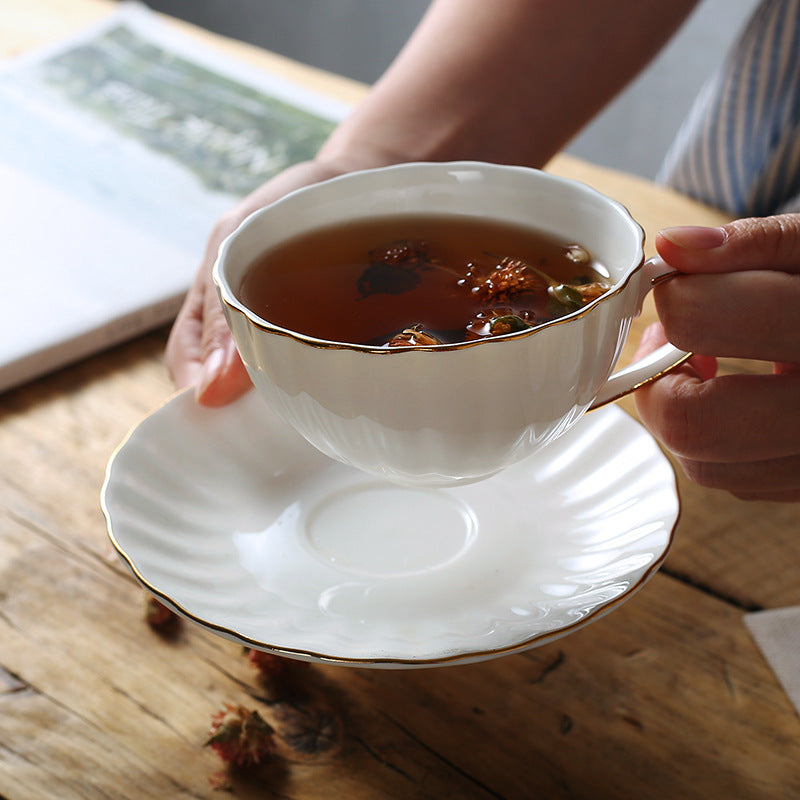 SIMPLICI-TEA AT ITS FINEST English afternoon tea/coffee cup and saucer set.