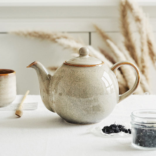 BEADYEYES retro ceramic underglaze teapot.