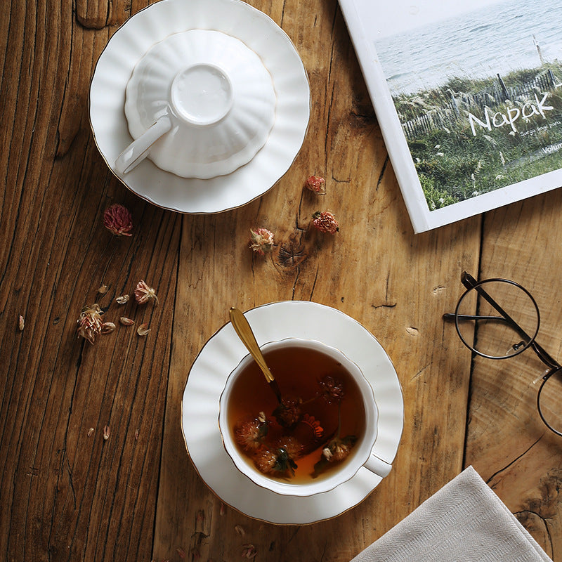 SIMPLICI-TEA AT ITS FINEST English afternoon tea/coffee cup and saucer set.